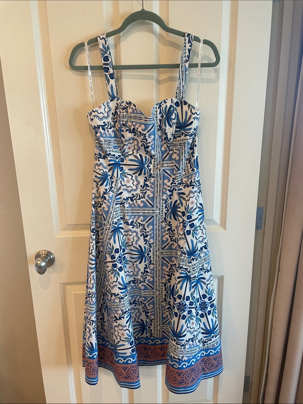 Avec Les Filles NWT Blue and  White Tile Print Midi Dress with Sweetheart Bodice